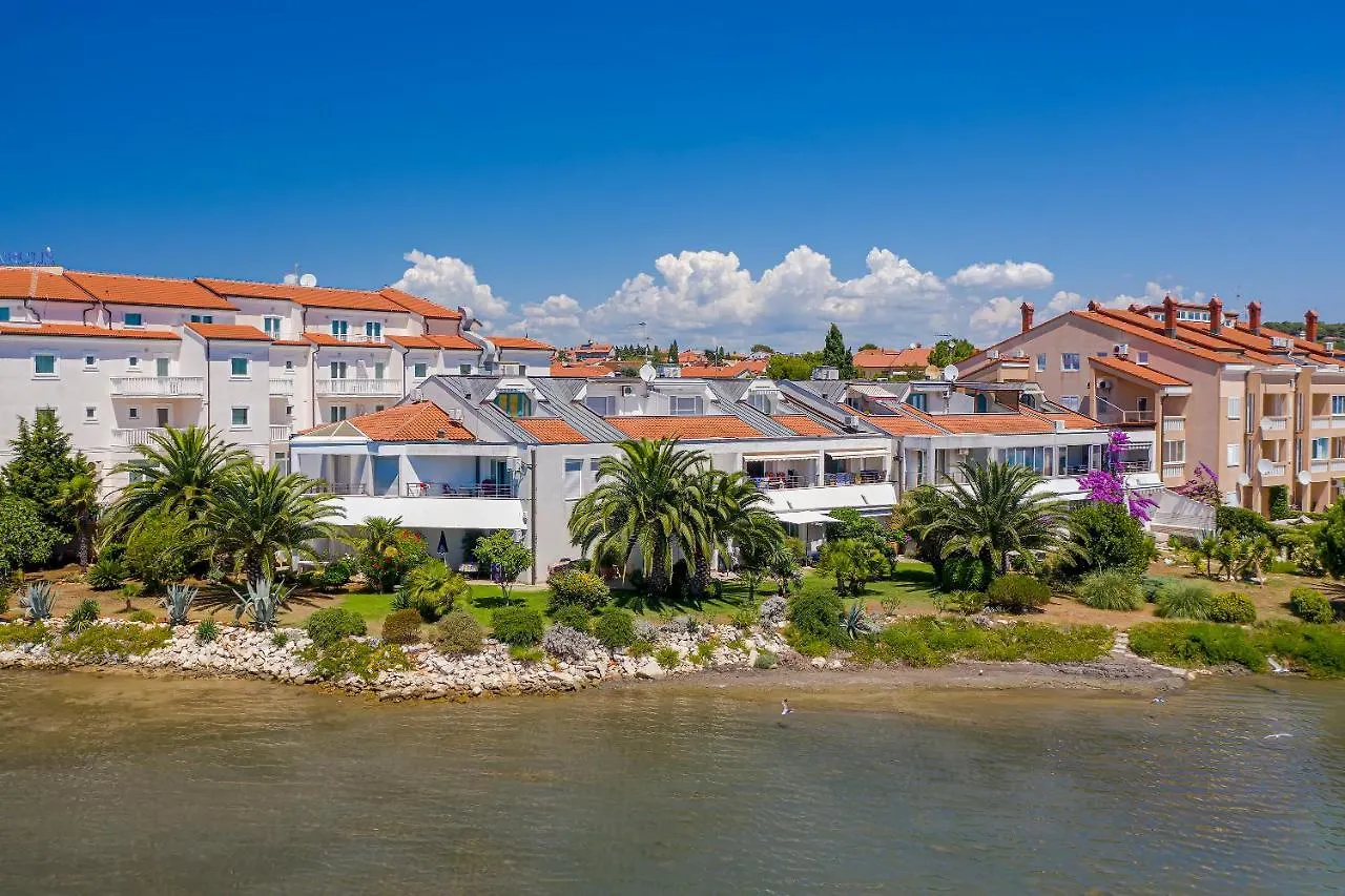 Apartments Villa Ana Medulin