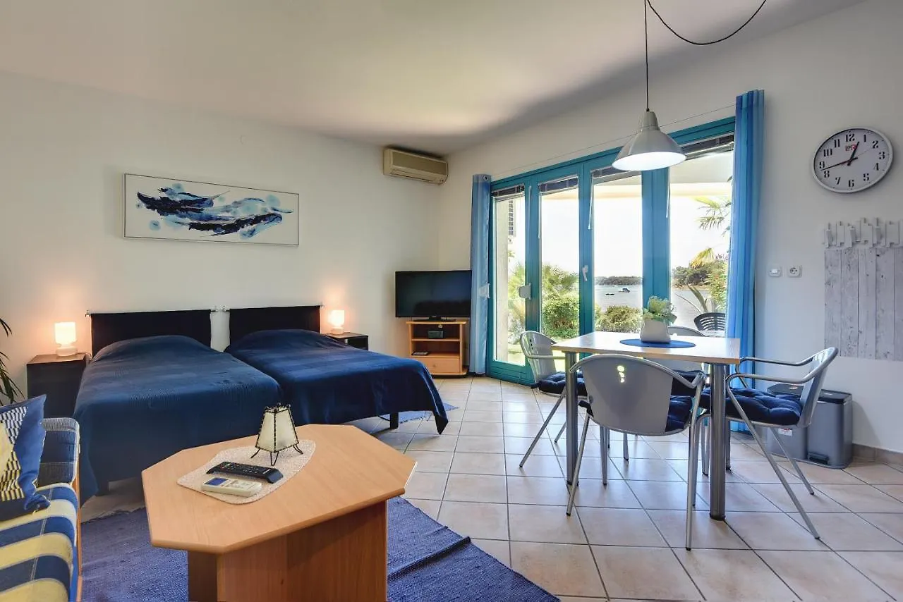 Apartments Villa Ana Medulin