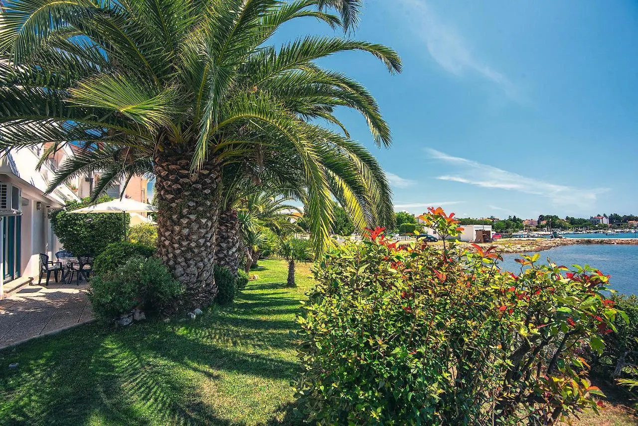 Apartments Villa Ana Medulin