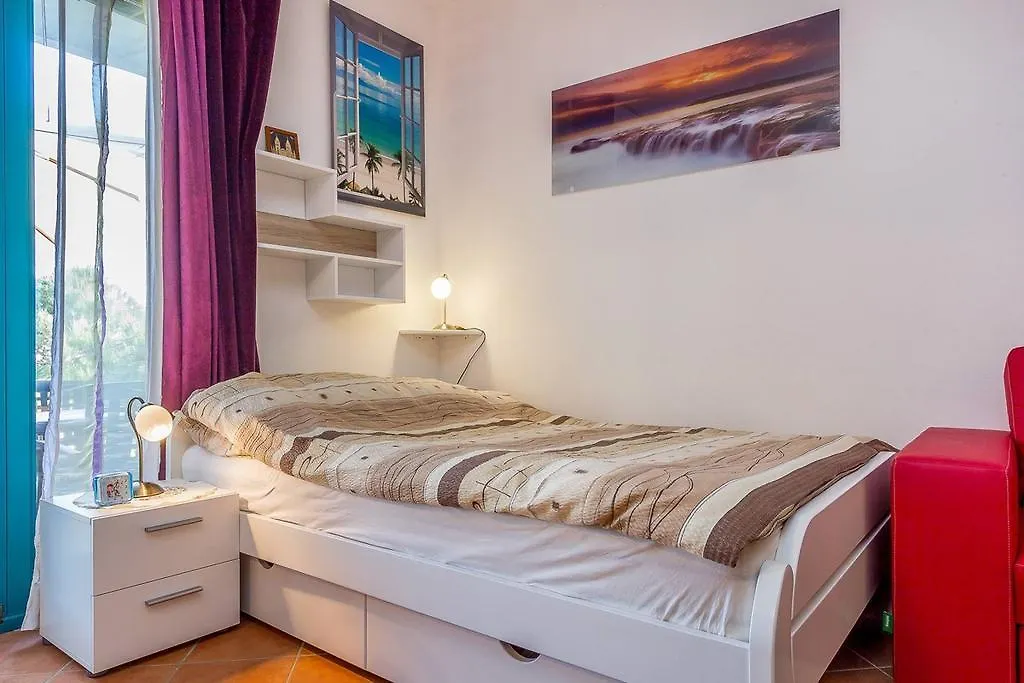 Apartments Villa Ana Medulin 0*,  Croatia